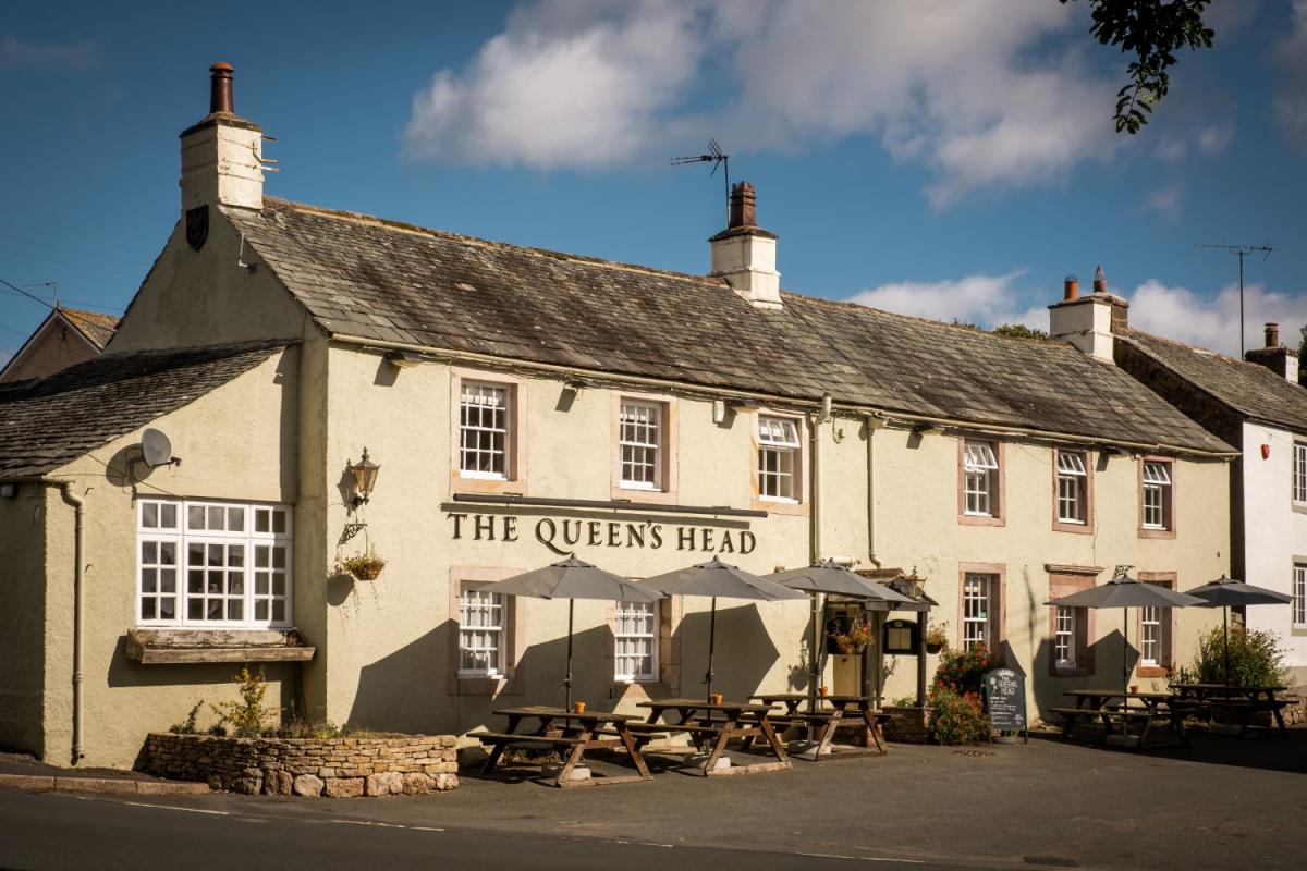 Images from The Queen's Head